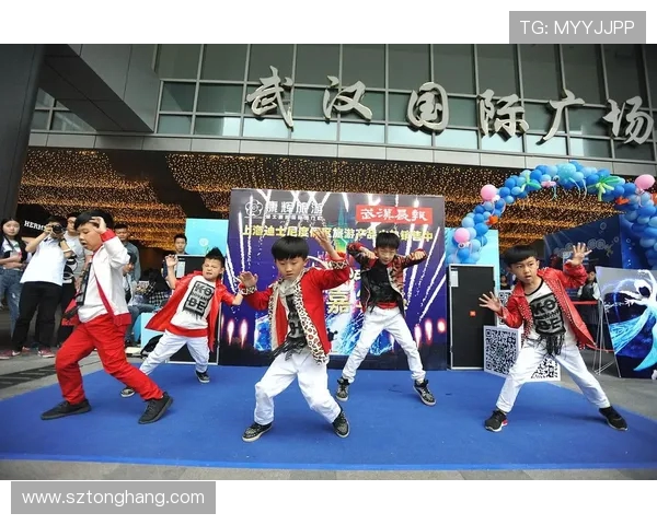 重庆街舞队荣登全国街舞意识排行榜第六名展现实力与魅力